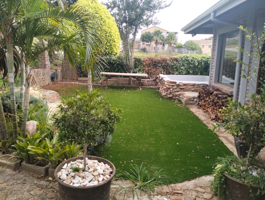 To Let 5 Bedroom Property for Rent in Island View Western Cape